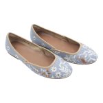 Comfortable floral flats