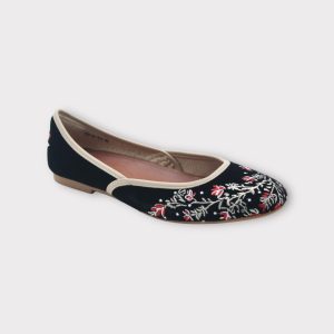 Black-flats-white-vine-embroiderey