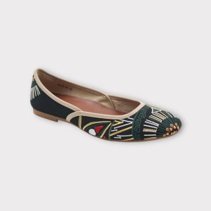 Black-flats-ethnic-embroidery